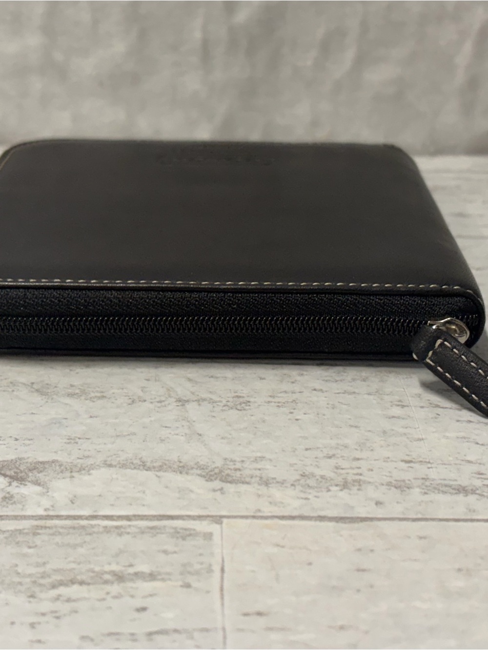 Coach CD DVD Carrying Case Holder Black Leather  Zip Storage Vintage Y2K - Picture 7 of 13